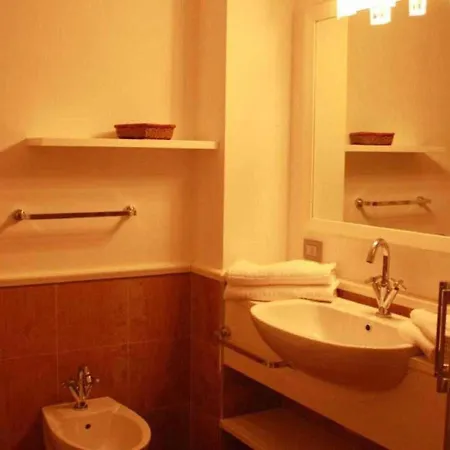 Appartement Brand New And Elegant On Maggiore Meina